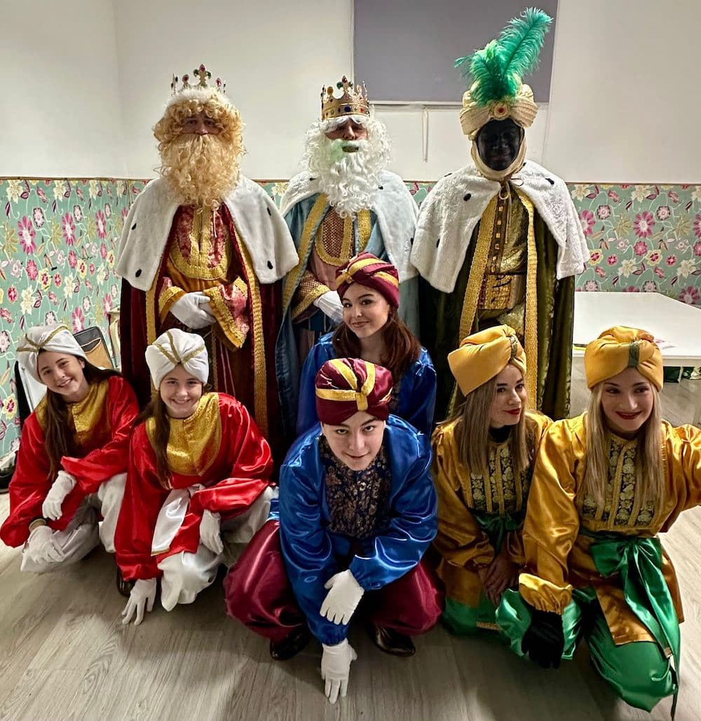 Reyes y Pajes